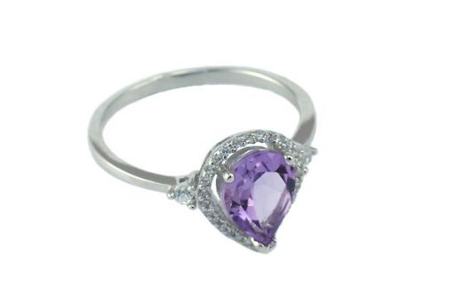 Серебряное кольцо с аметистом и фианитами 53120 купить в магазине Самоцветы мира
