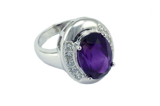Серебряное кольцо с аметистом и фианитами 53137 купить в магазине Самоцветы мира
