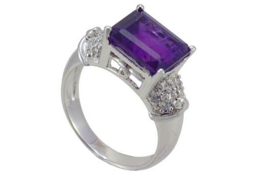 Серебряное кольцо с аметистом и фианитами 53139 купить в магазине Самоцветы мира