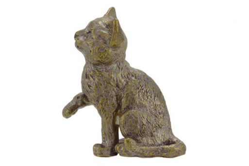 Фигурка из бронзы «Котик с лапкой».