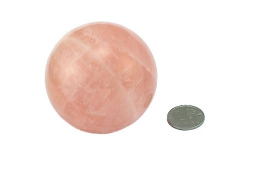 Шар из розового кварца диаметром 59 мм.