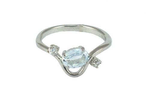 Серебряное кольцо с аквамарином и фианитами 53754 купить в магазине Самоцветы мира