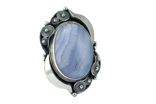 Серебряное кольцо с голубым агатом 54019 купить в магазине Самоцветы мира