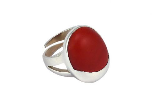 Серебряное кольцо с кораллом 54497 купить в магазине Самоцветы мира