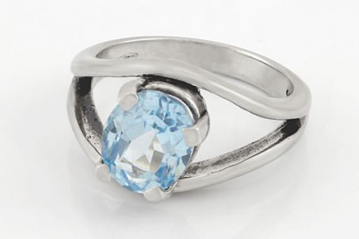 Серебряное кольцо с топазом 54540 купить в магазине Самоцветы мира