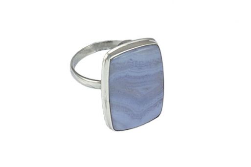Серебряное кольцо с голубым агатом 54577 купить в магазине Самоцветы мира