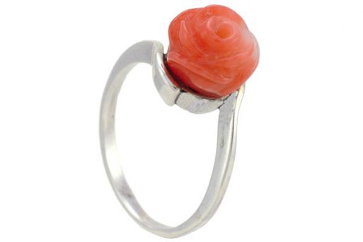 Серебряное кольцо с кораллом 54618 купить в магазине Самоцветы мира