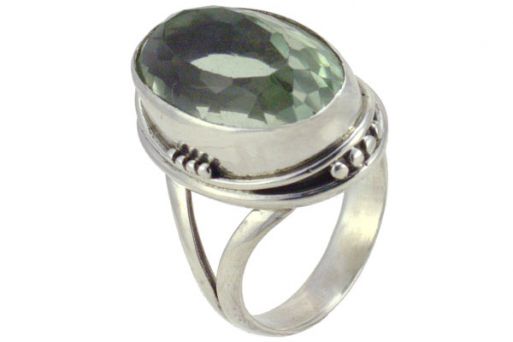 Кольцо из серебра 925 пробы с Празеолитом(зелёным кварцем).