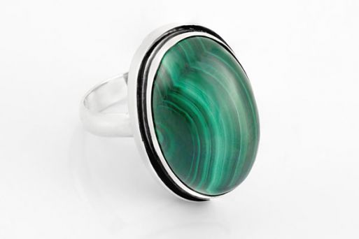 Серебряное кольцо с малахитом 55108 купить в магазине Самоцветы мира