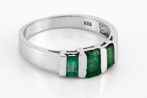 Серебряное кольцо с изумрудом 55194 купить в магазине Самоцветы мира