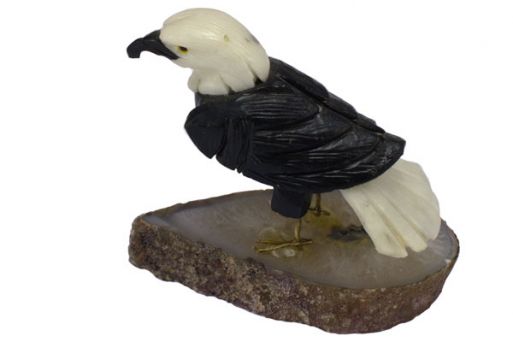Фигурка орел из белого и черного оникса.