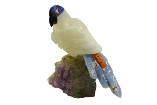Фигурка Попугай из белого оникса и голубого кальцита.