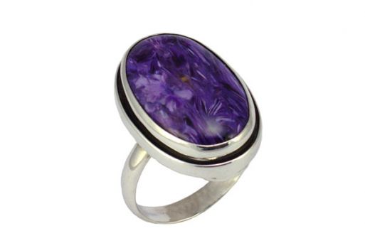 Серебряное кольцо с чароитом 55490 купить в магазине Самоцветы мира