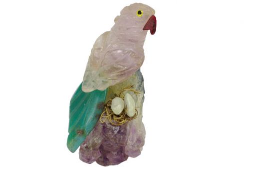 Фигурка попугай из розового кварца с гнездом.