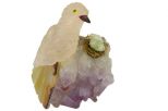 Фигурка сойка из розового кварца с гнездом. Вес 100-130 гр.