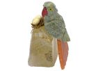Фигурка попугай из змеевика у гнезда. Вес 100-130 гр.