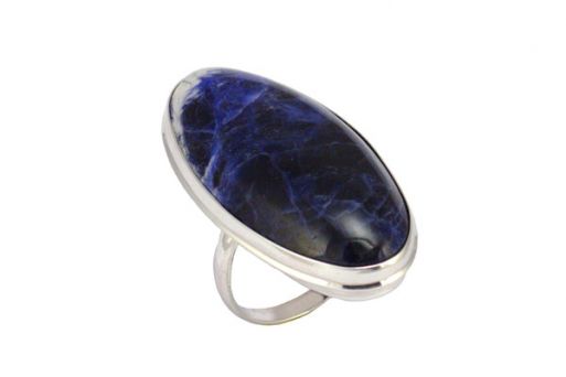 Серебряное кольцо с содалитом 56104 купить в магазине Самоцветы мира
