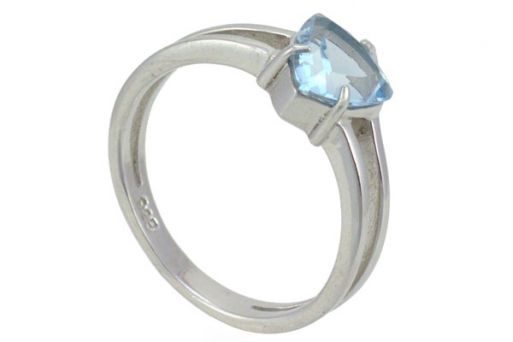 Серебряное кольцо с топазом 56907 купить в магазине Самоцветы мира