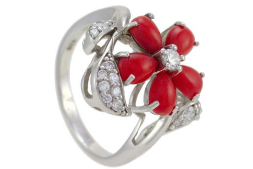 Серебряное кольцо с кораллом и фианитами 57307 купить в магазине Самоцветы мира