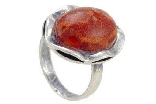 Серебряное кольцо с кораллом 57450 купить в магазине Самоцветы мира
