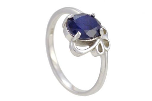 Серебряное кольцо с сапфиром 57529 купить в магазине Самоцветы мира