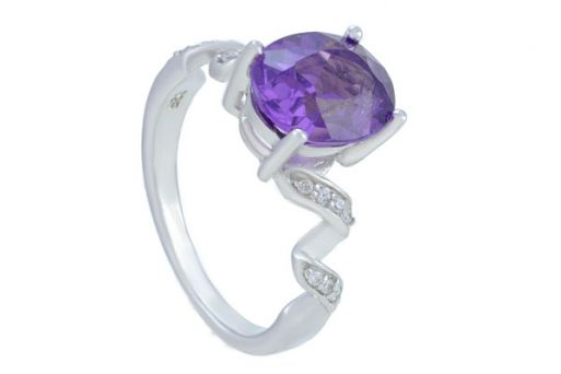 Серебряное кольцо с александритом и фианитами 57632 купить в магазине Самоцветы мира