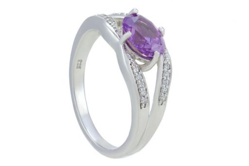 Серебряное кольцо с александритом и фианитами 57634 купить в магазине Самоцветы мира