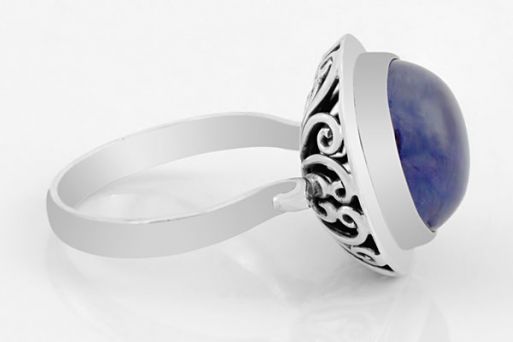 Серебряное кольцо с сапфиром 58141 купить в магазине Самоцветы мира