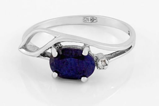 Серебряное кольцо с сапфиром и фианитами 58143 купить в магазине Самоцветы мира