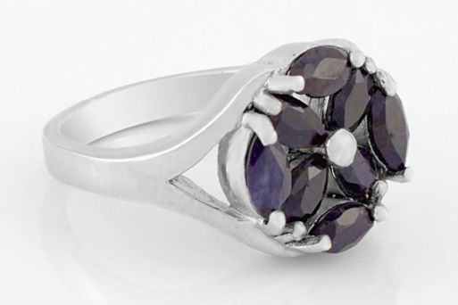 Серебряное кольцо с сапфиром 58152 купить в магазине Самоцветы мира