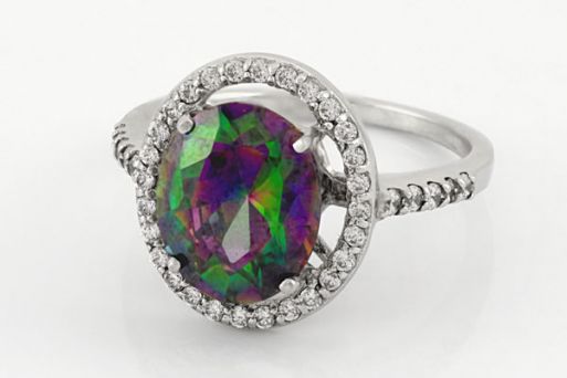 Серебряное кольцо с аметистом мистик и фианитами 58321 купить в магазине Самоцветы мира