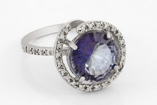 Серебряное кольцо с аметистом мистик и фианитами 58325 купить в магазине Самоцветы мира