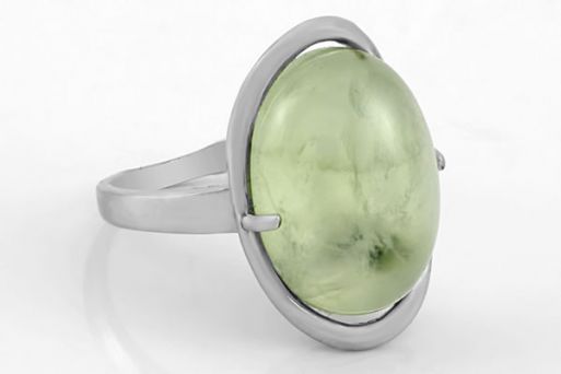 Серебряное кольцо с пренитом 58418 купить в магазине Самоцветы мира