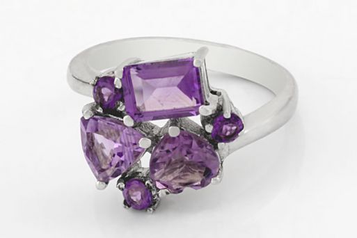 Серебряное кольцо с аметистом 58610 купить в магазине Самоцветы мира