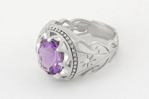 Серебряное кольцо с аметистом 58673 купить в магазине Самоцветы мира