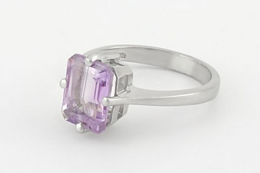 Серебряное кольцо с аметистом 59351 купить в магазине Самоцветы мира