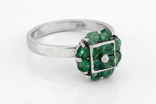 Серебряное кольцо с изумрудом 60246 купить в магазине Самоцветы мира