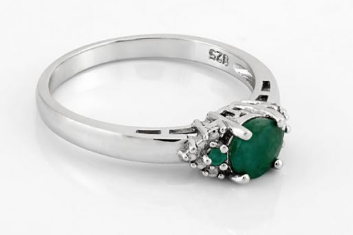 Серебряное кольцо с изумрудом 60248 купить в магазине Самоцветы мира