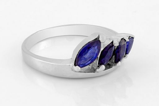 Серебряное кольцо с сапфиром 60287 купить в магазине Самоцветы мира