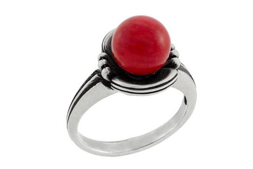 Серебряное кольцо с красным кораллом 60664 купить в магазине Самоцветы мира