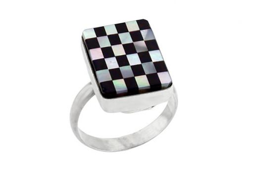 Серебряное кольцо с перламутром 60688 купить в магазине Самоцветы мира