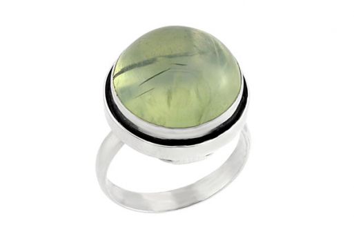 Серебряное кольцо с пренитом 60779 купить в магазине Самоцветы мира