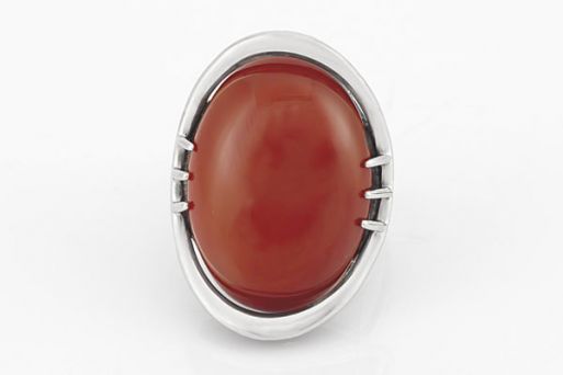 Серебряное кольцо с сердоликом 60995 купить в магазине Самоцветы мира