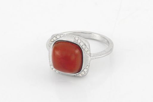 Серебряное кольцо с сердоликом 61002 купить в магазине Самоцветы мира