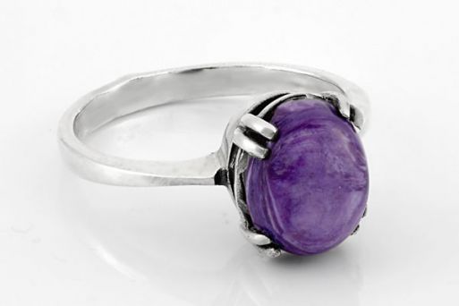 Серебряное кольцо с чароитом 61451 купить в магазине Самоцветы мира