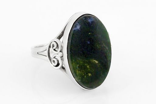Серебряное кольцо с моховым агатом 61470 купить в магазине Самоцветы мира