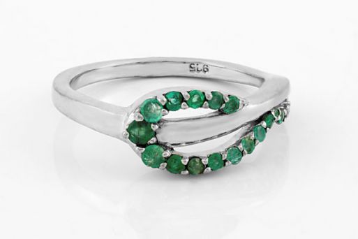 Серебряное кольцо с изумрудом 61644 купить в магазине Самоцветы мира