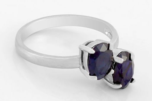 Серебряное кольцо с сапфиром 61663 купить в магазине Самоцветы мира