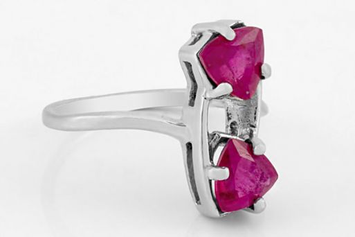 Серебряное кольцо с рубином 61705 купить в магазине Самоцветы мира
