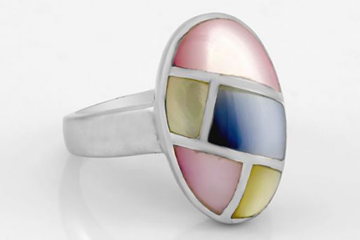 Серебряное кольцо с перламутром 62175 купить в магазине Самоцветы мира